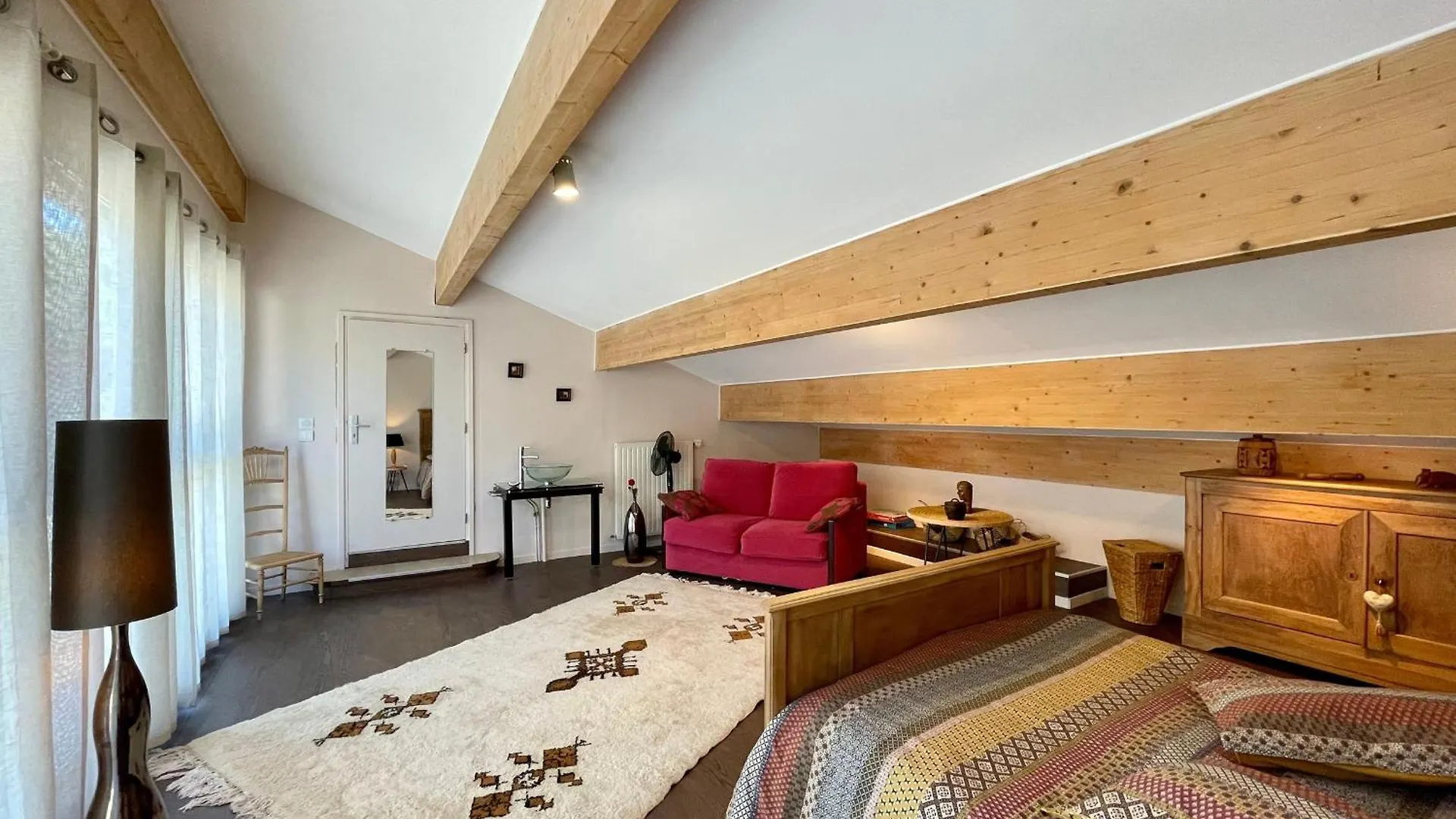 Gite Cosy A Aiguilhe Avec Jardin, Jacuzzi Et Sauna - Proche Unesco Et Chemins De Randonnee - Fr-1-582-354 0*,  France